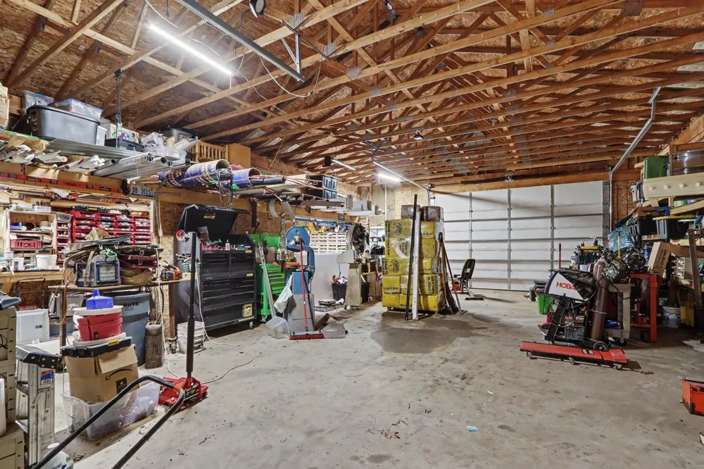 25490 Front Street Mattawan, MI 49071