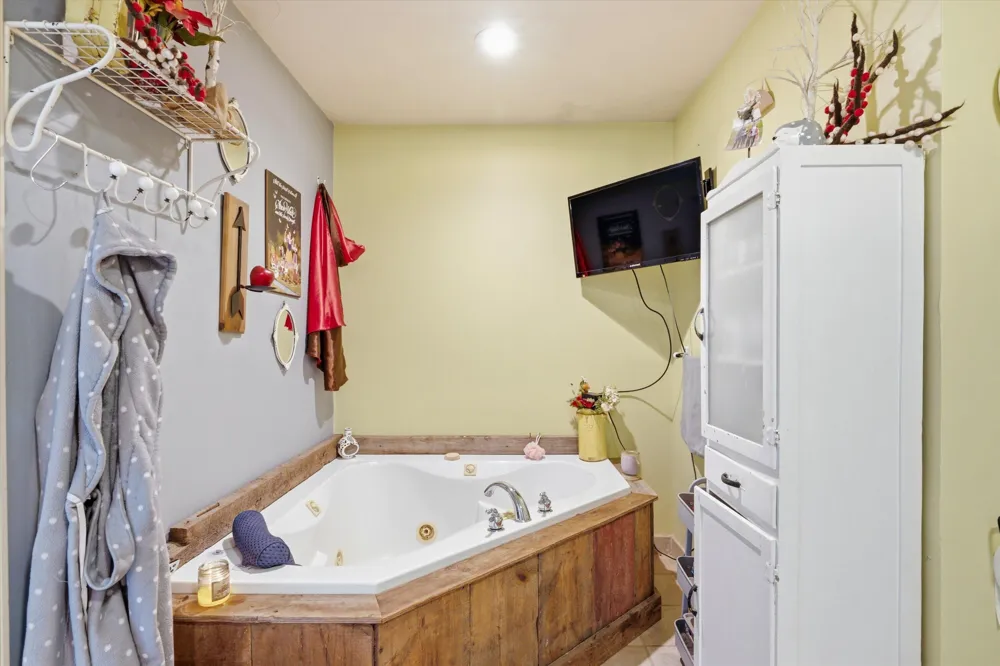 4720 Gilbert Highway Adrian, MI 49221