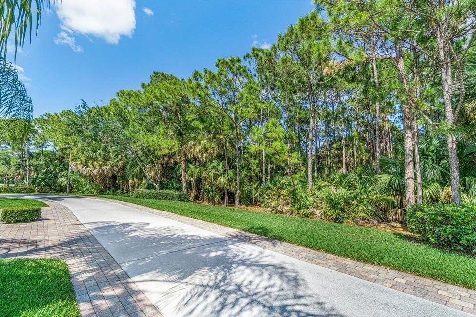 4506 Illicium Drive Palm Beach Gardens, FL 33418