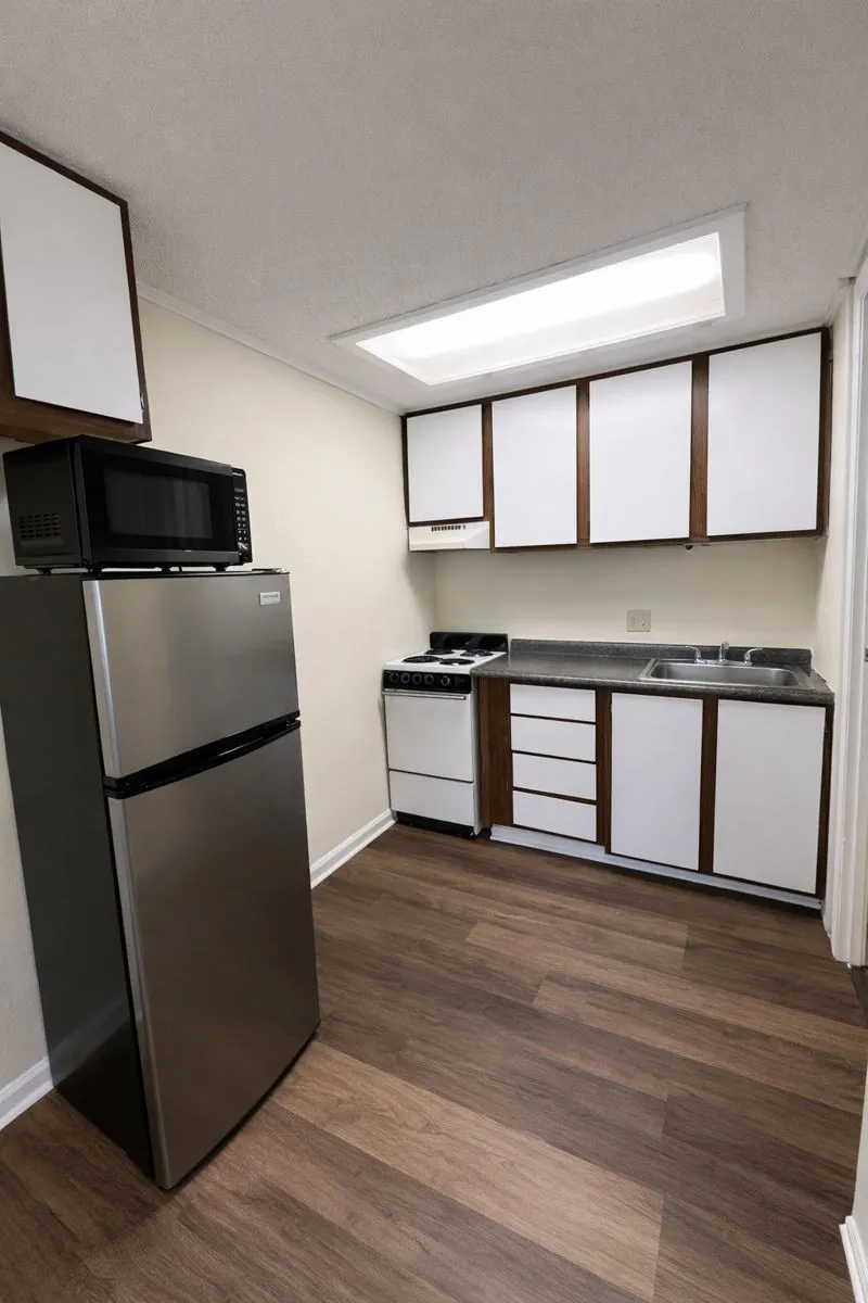 2421 Madison St #18 Clarksville, TN 37043