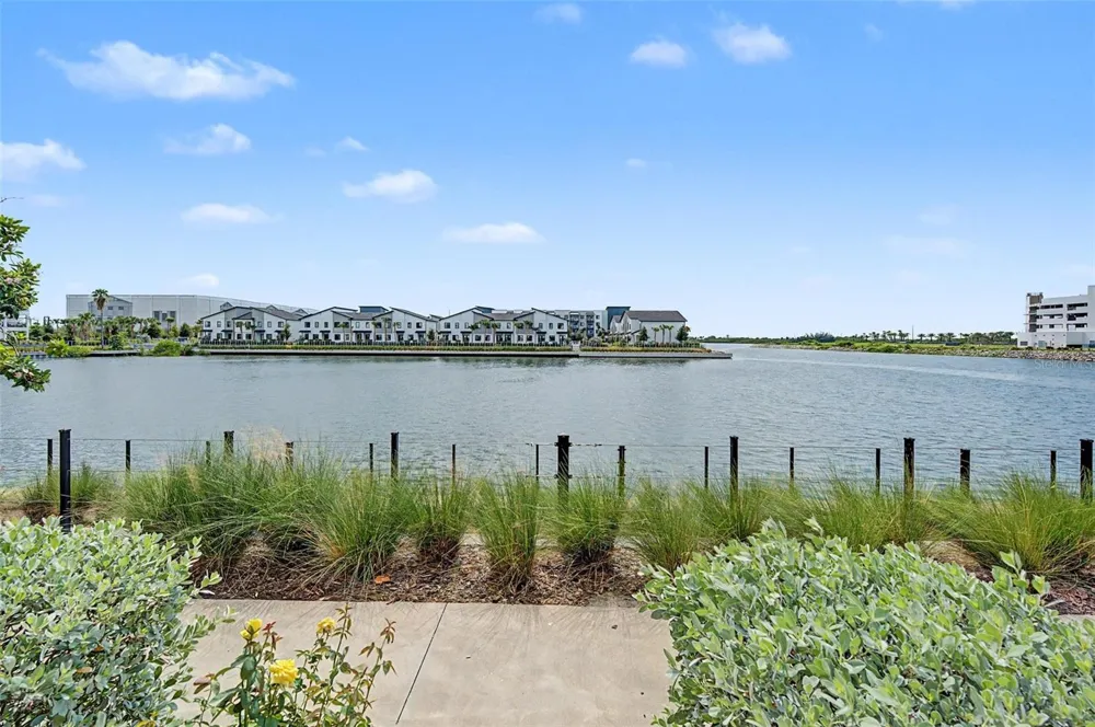 5351 BRIDGE STREET #38 Tampa, FL 33611