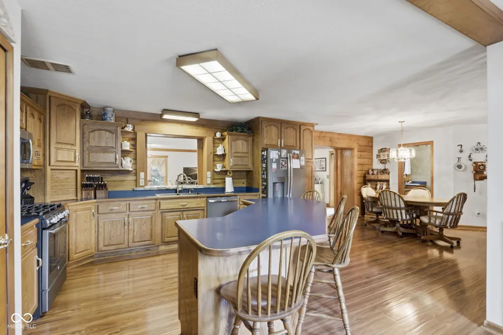 1375 800 E Manilla, IN 46150