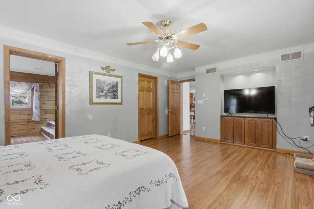 1375 800 E Manilla, IN 46150