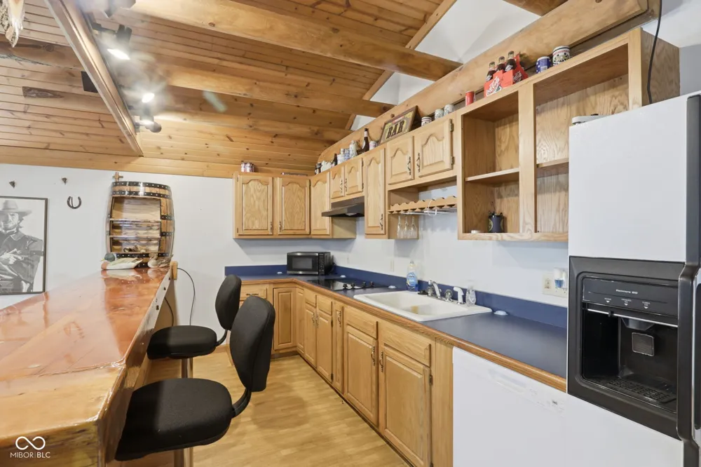 1375 800 E Manilla, IN 46150