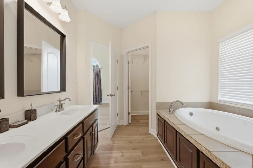 375 Brummitt Rd Castalian Springs, TN 37031