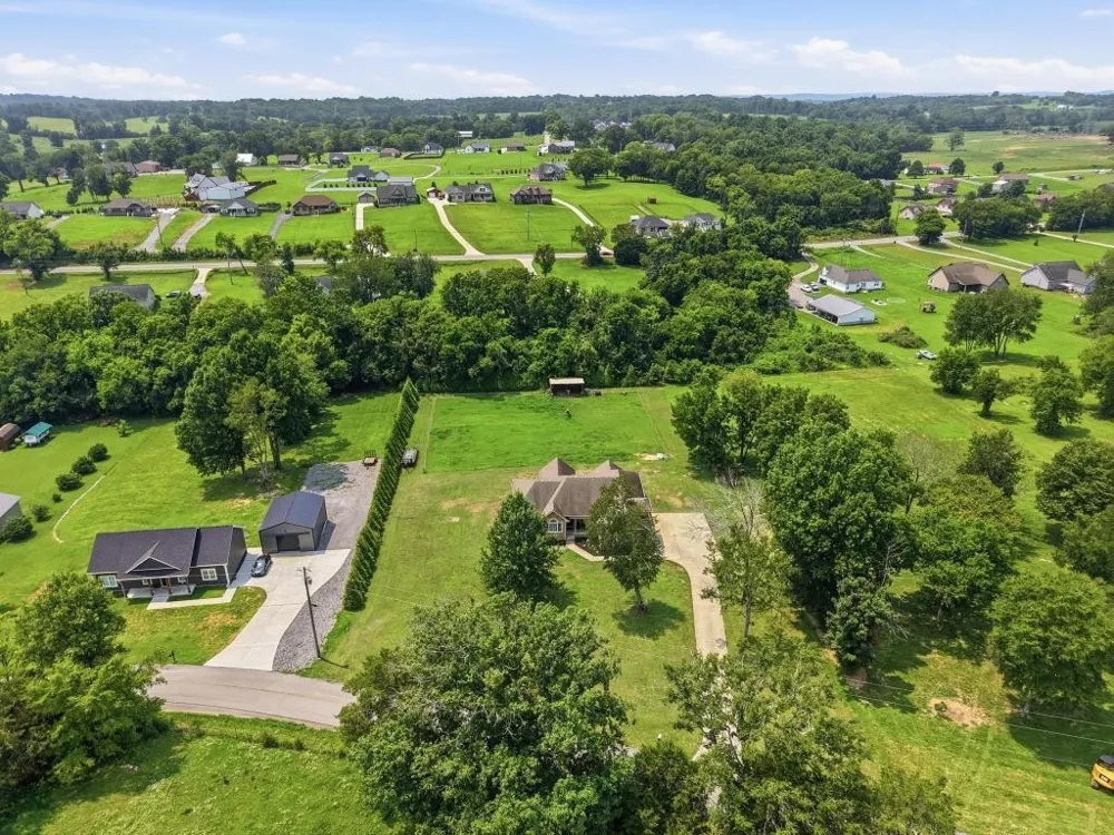375 Brummitt Rd Castalian Springs, TN 37031