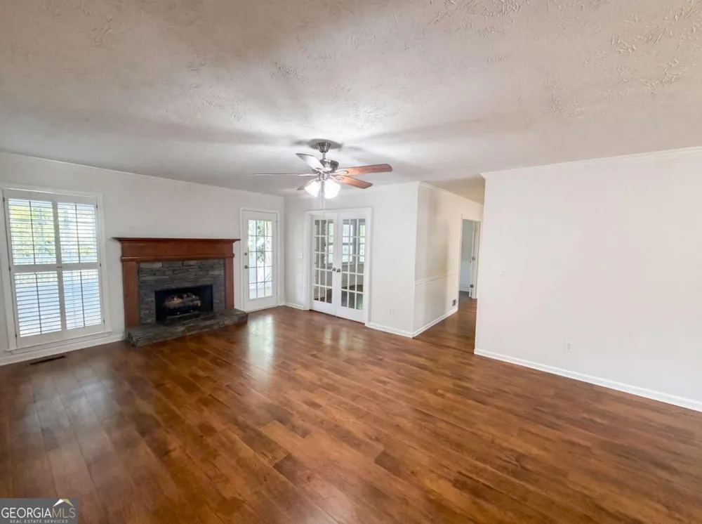 520 Fawn LN Loganville, GA 30052