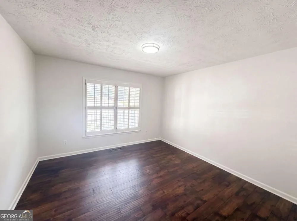 520 Fawn LN Loganville, GA 30052