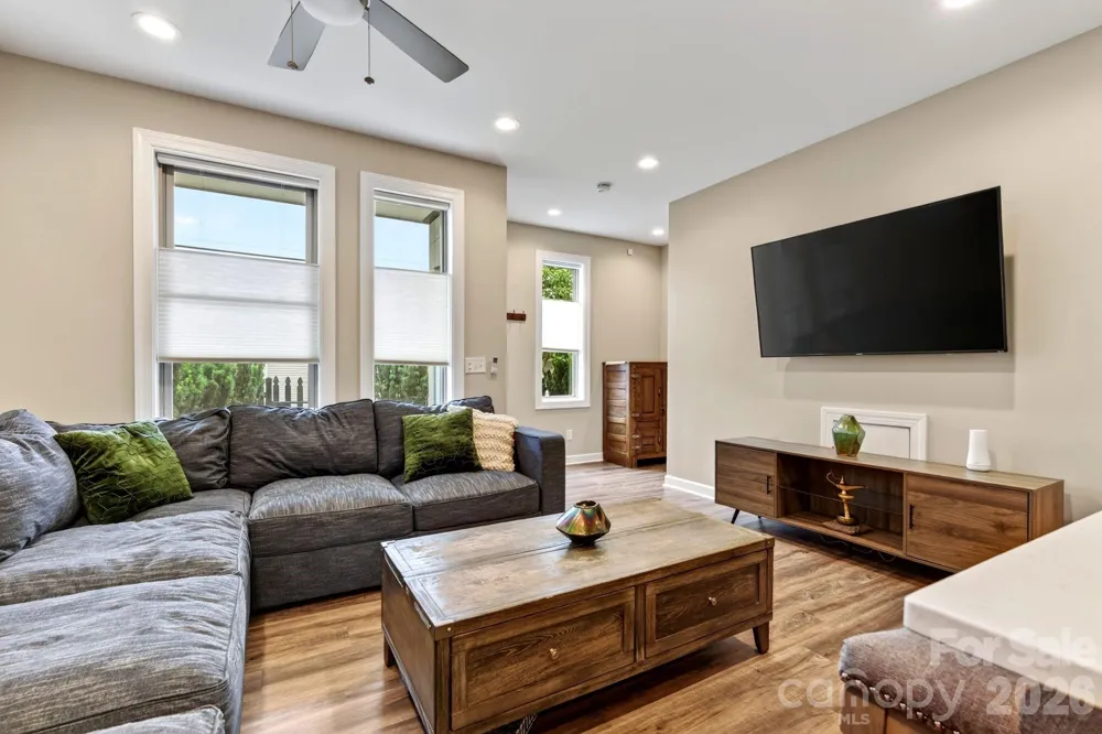 66 Burton Street Asheville, NC 28806