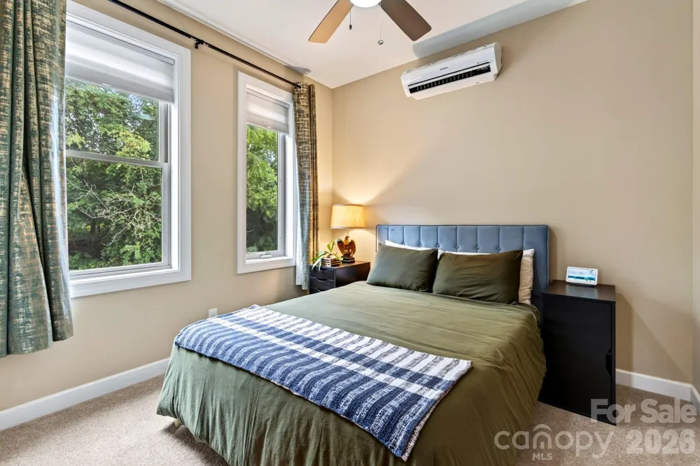 66 Burton Street Asheville, NC 28806