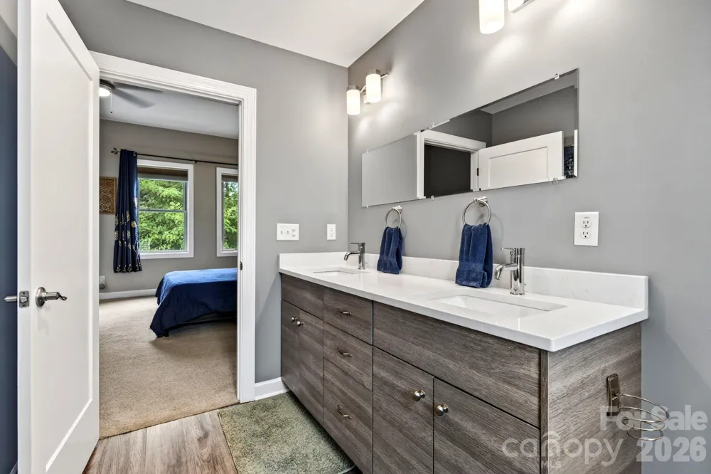 66 Burton Street Asheville, NC 28806