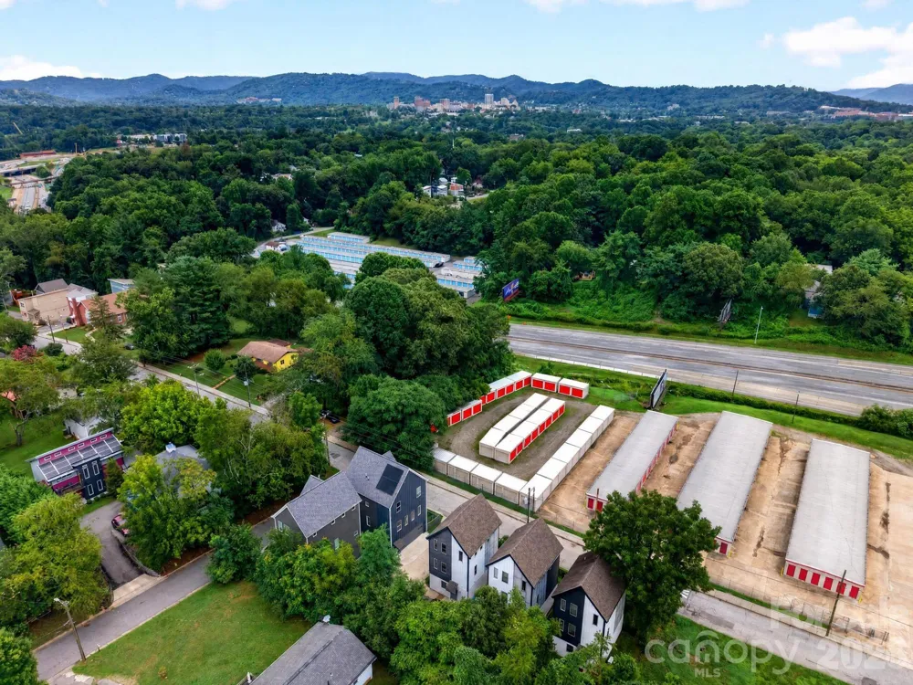 66 Burton Street Asheville, NC 28806
