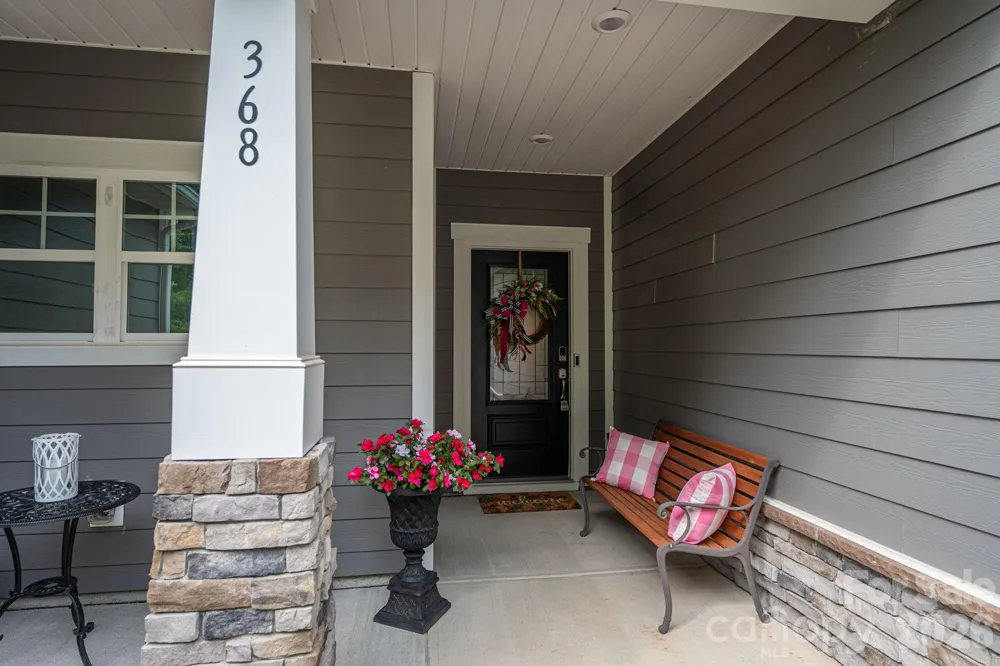 368 Picasso Trail Mount Holly, NC 28120