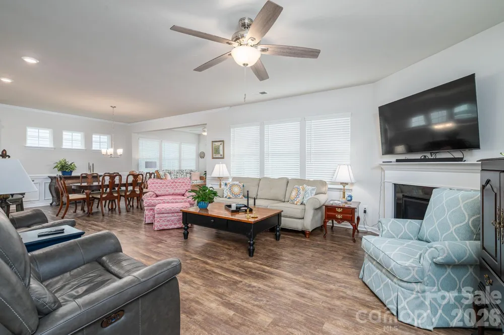 368 Picasso Trail Mount Holly, NC 28120