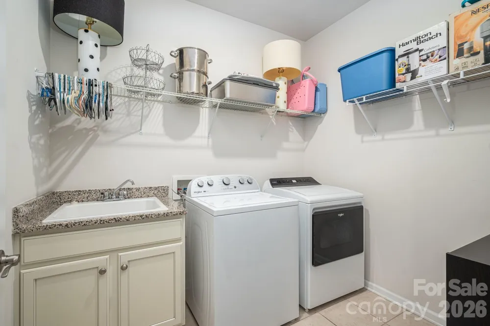 368 Picasso Trail Mount Holly, NC 28120