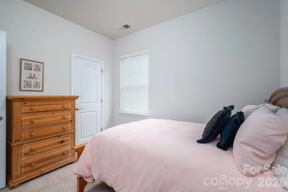 368 Picasso Trail Mount Holly, NC 28120