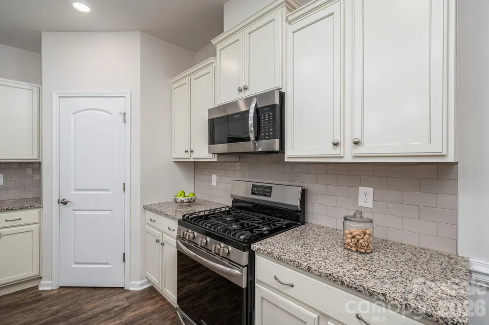 368 Picasso Trail Mount Holly, NC 28120