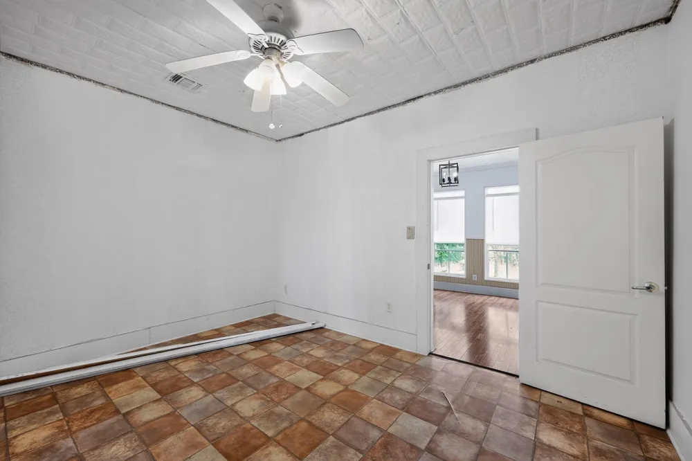 217 County Road 373 Uvalde, TX 78801