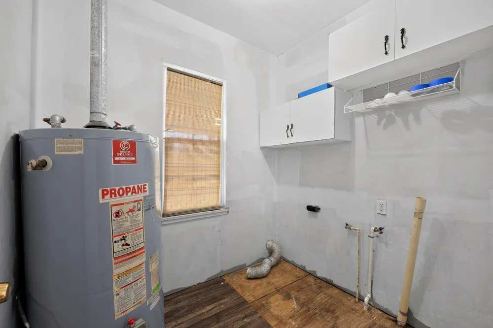 217 County Road 373 Uvalde, TX 78801