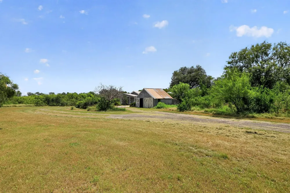 217 County Road 373 Uvalde, TX 78801