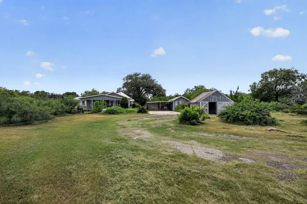 217 County Road 373 Uvalde, TX 78801