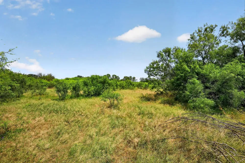 217 County Road 373 Uvalde, TX 78801