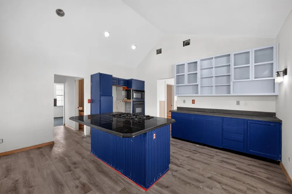 217 County Road 373 Uvalde, TX 78801