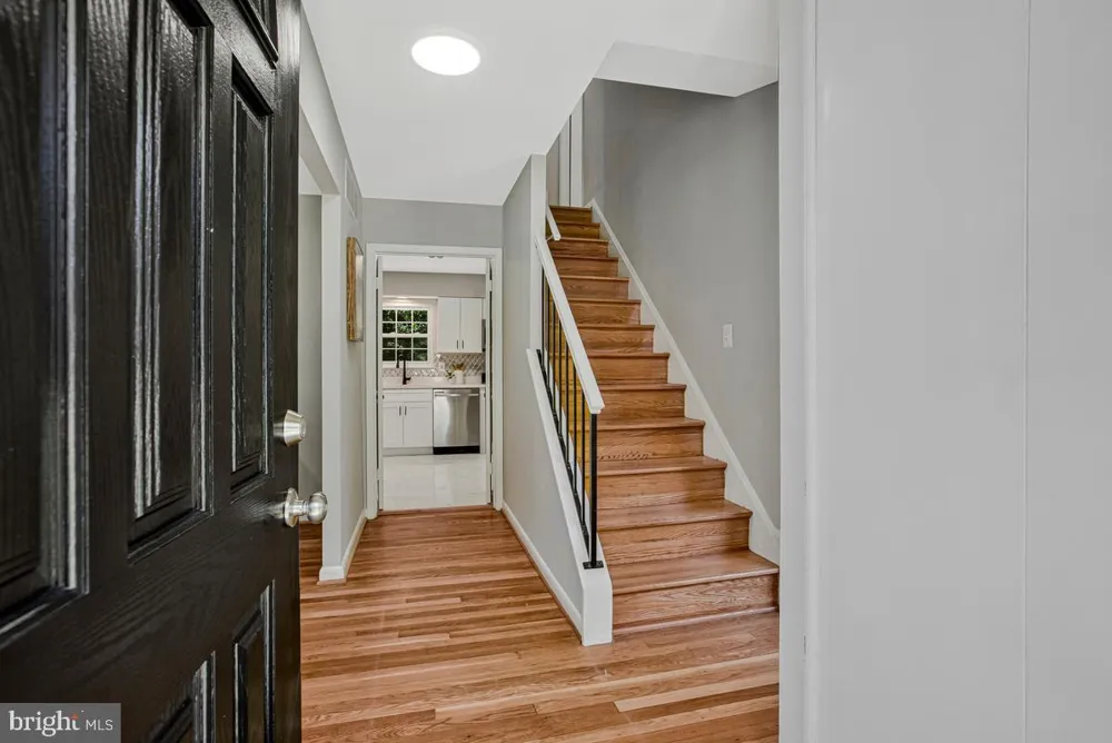 1224 PLEASANT VALLEY DRIVE Baltimore, MD 21228