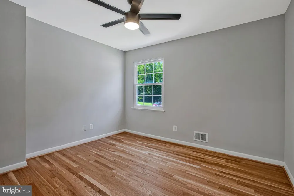 1224 PLEASANT VALLEY DRIVE Baltimore, MD 21228