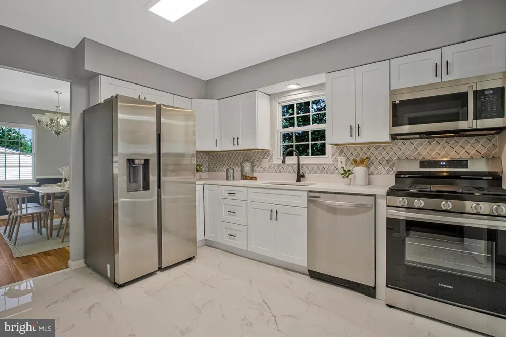 1224 PLEASANT VALLEY DRIVE Baltimore, MD 21228