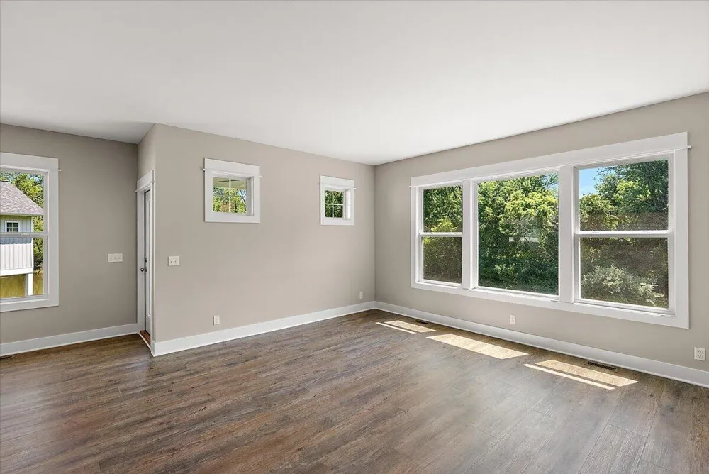 570 Riverbank Circle Zeeland, MI 49464