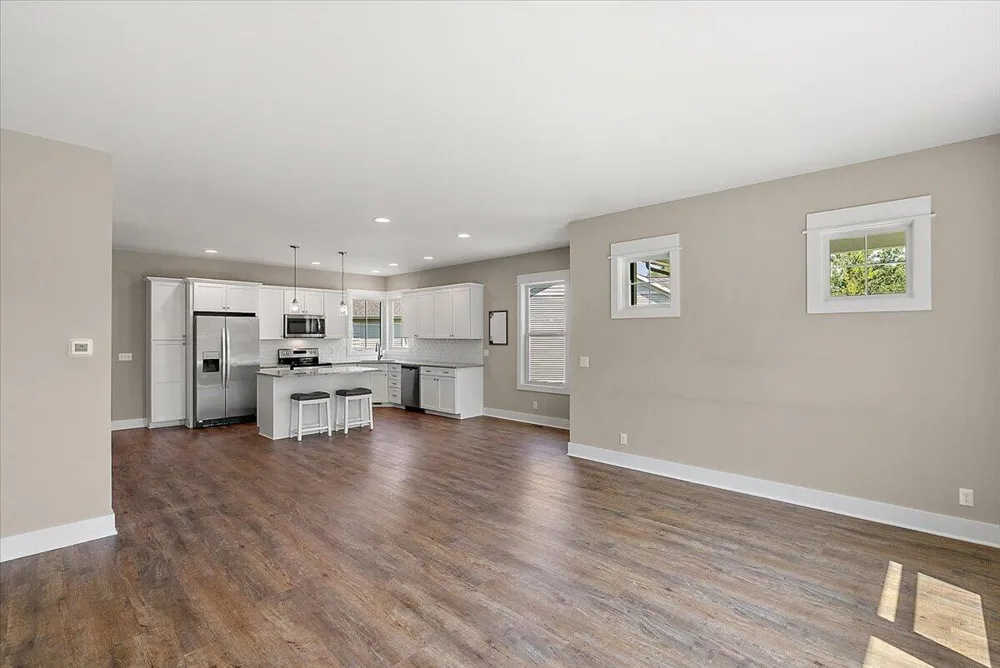 570 Riverbank Circle Zeeland, MI 49464