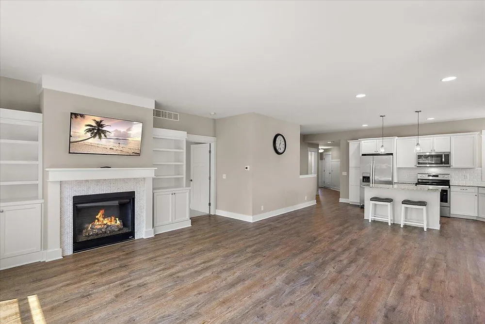 570 Riverbank Circle Zeeland, MI 49464