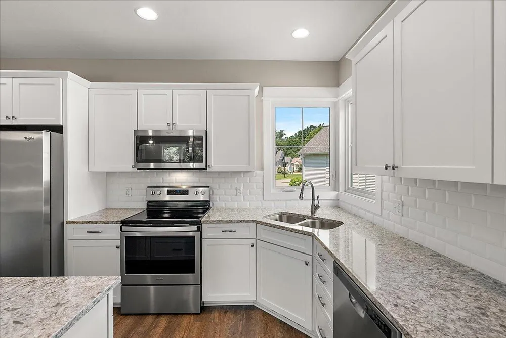 570 Riverbank Circle Zeeland, MI 49464