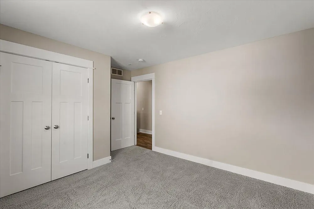 570 Riverbank Circle Zeeland, MI 49464