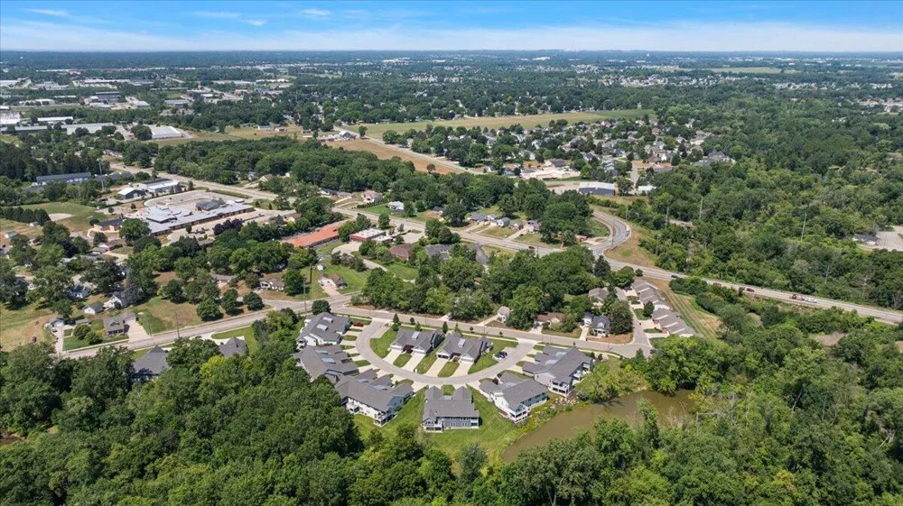 570 Riverbank Circle Zeeland, MI 49464