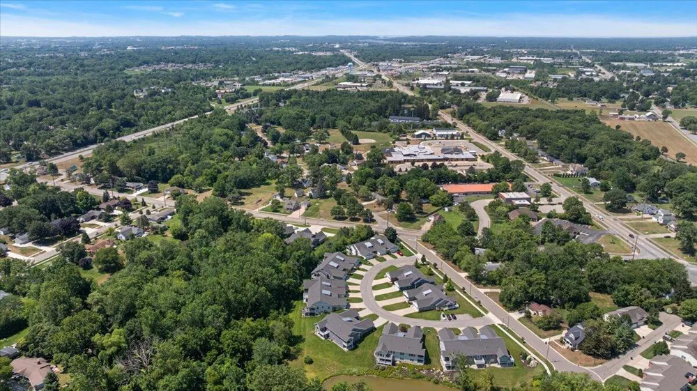 570 Riverbank Circle Zeeland, MI 49464