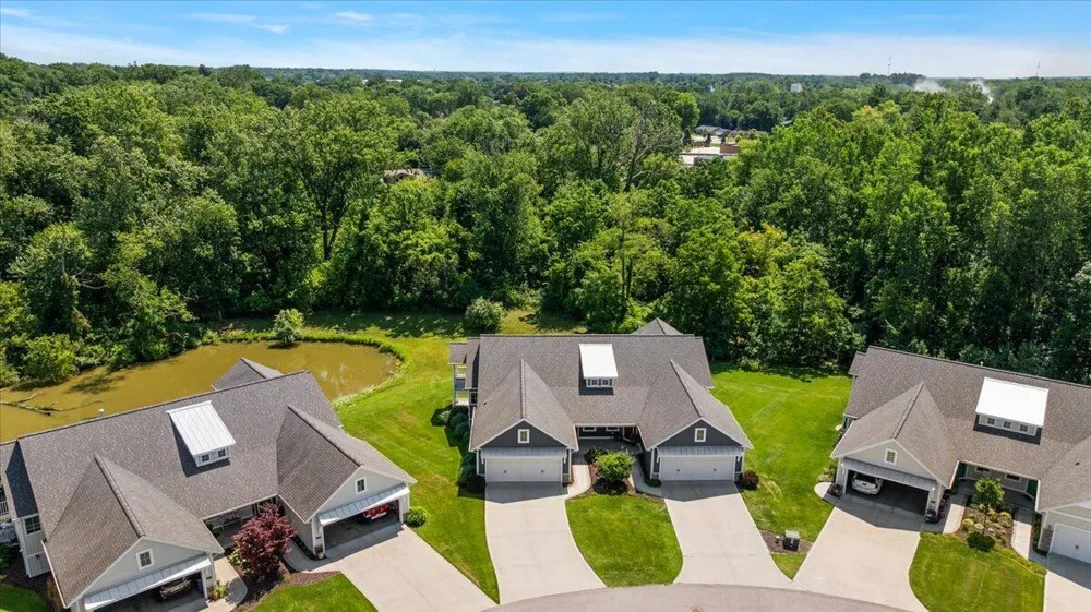570 Riverbank Circle Zeeland, MI 49464