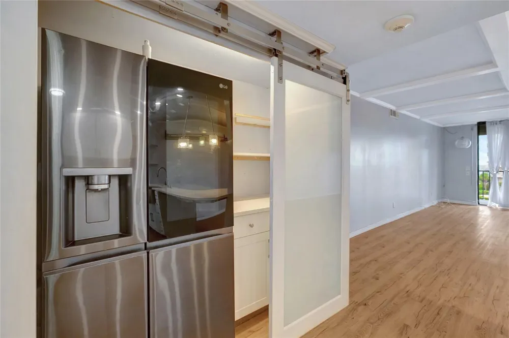 1581 GULF BOULEVARD #302N Clearwater Beach, FL 33767