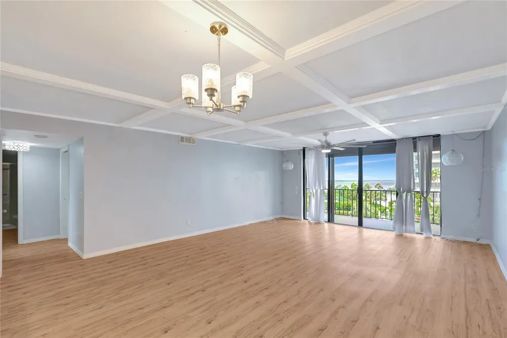 1581 GULF BOULEVARD #302N Clearwater Beach, FL 33767