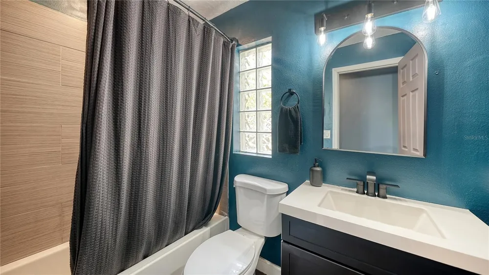 1551 GEORGETOWNE LANE Sarasota, FL 34232