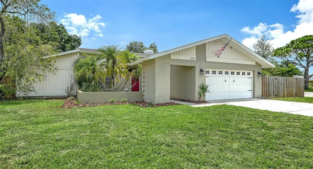 1551 GEORGETOWNE LANE Sarasota, FL 34232
