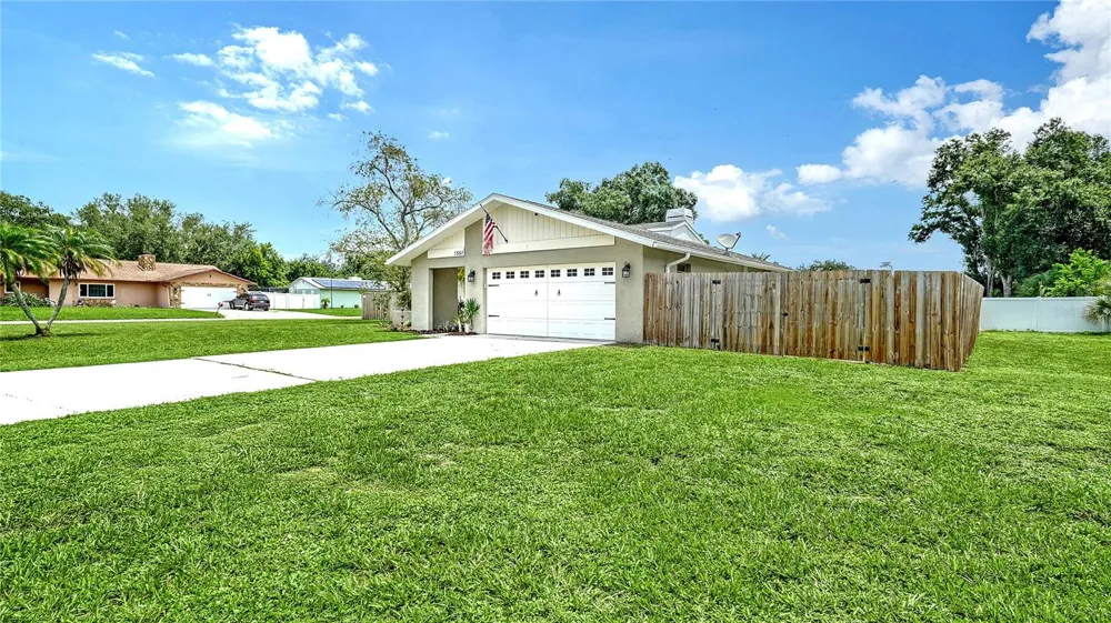 1551 GEORGETOWNE LANE Sarasota, FL 34232