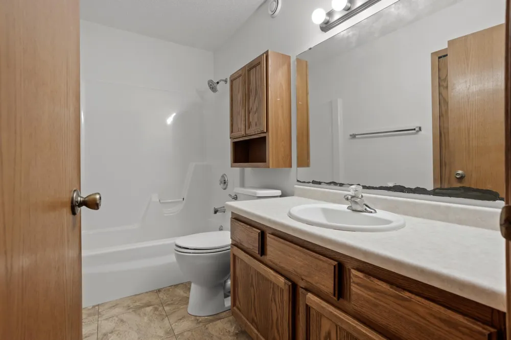 1860 Huntington Lane West Fargo, ND 58078