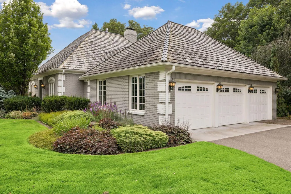 475 Highcroft Road Wayzata, MN 55391