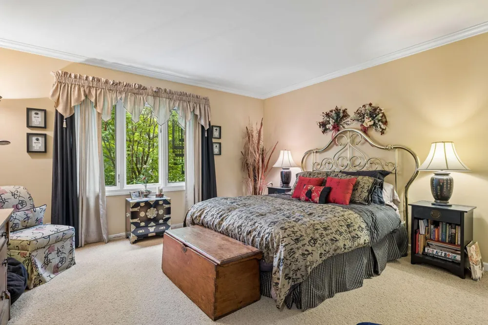 475 Highcroft Road Wayzata, MN 55391