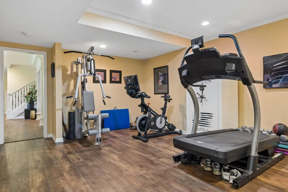 475 Highcroft Road Wayzata, MN 55391