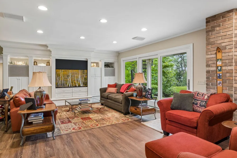 475 Highcroft Road Wayzata, MN 55391