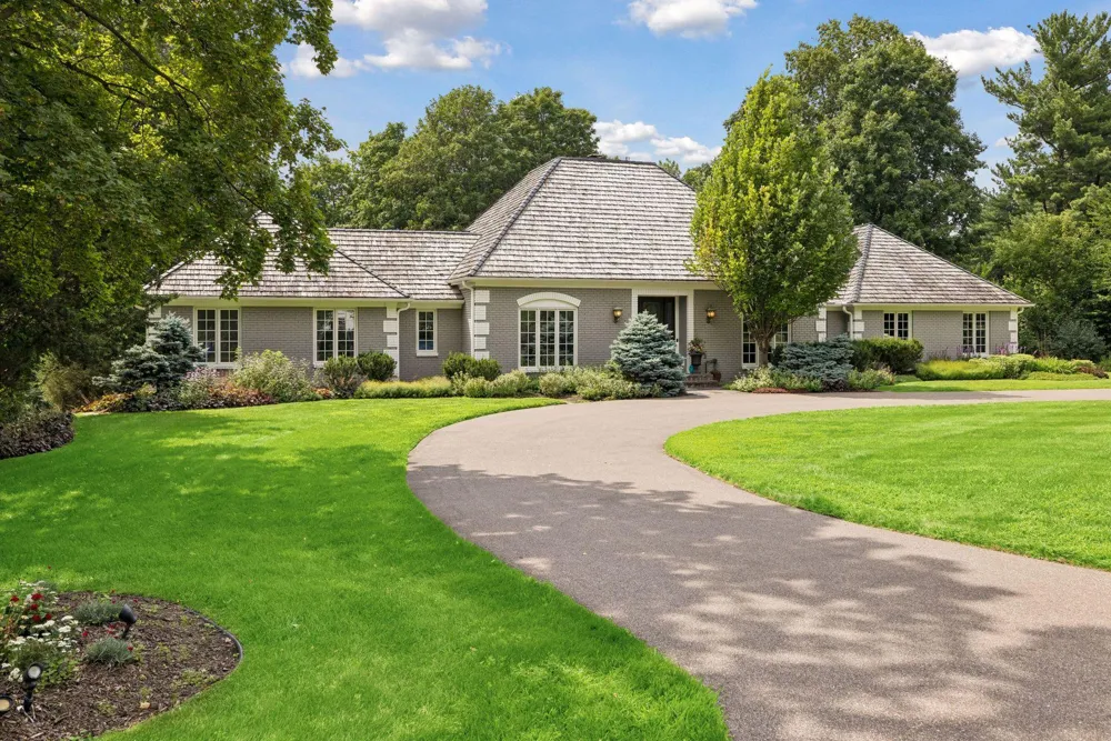 475 Highcroft Road Wayzata, MN 55391