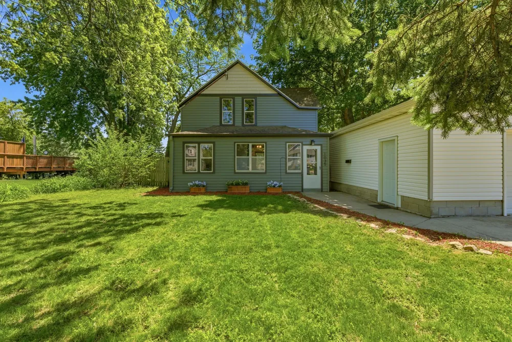 1035 E Main Street Mankato, MN 56001